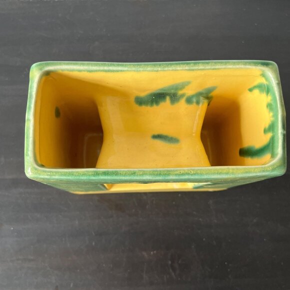 Vintage McCoy Square Bird Vase // MCM Shadow Box Design // 1950s Arcature Line - Picture 4 of 7